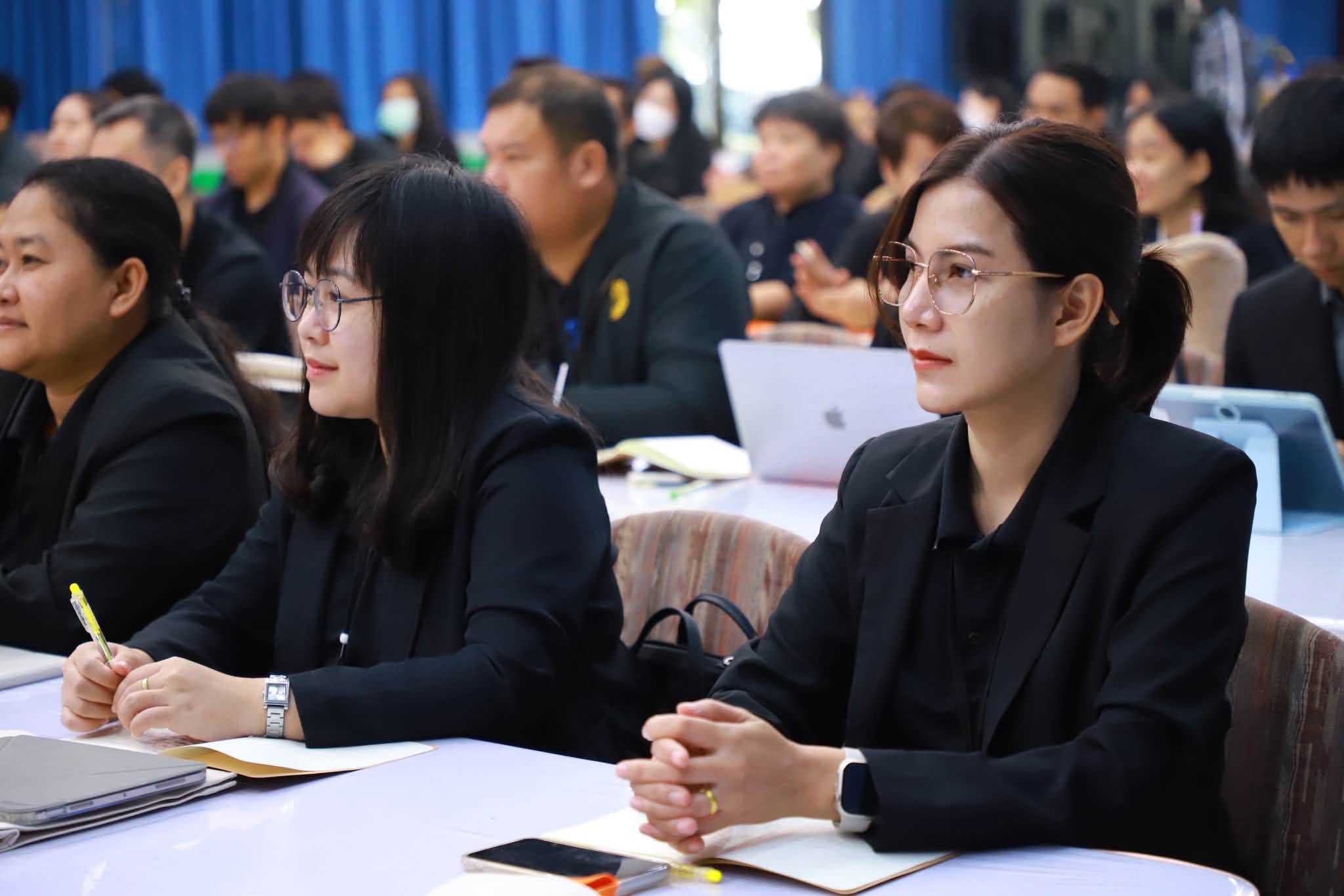 title - รองเลขาธิการ ส.ป.ก. เปิดอบรมหลักสูตร นปต. รุ่นที่ 8 ดันข้าราชการเปลี่ยนบทบาทสู่ “ผู้นำทีม” พร้อมขับเคลื่อนยุทธศาสตร์ชาติ